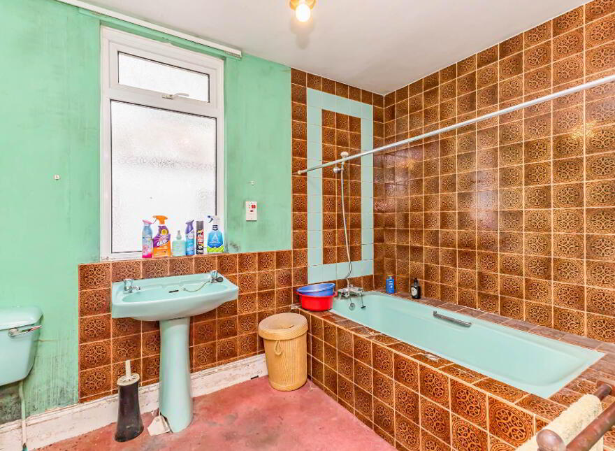 49 Dromore Road, Hillsborough, BT26 6HU
