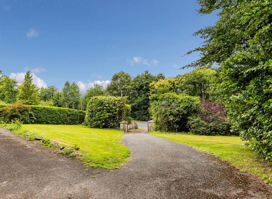 49 Dromore Road, Hillsborough, BT26 6HU