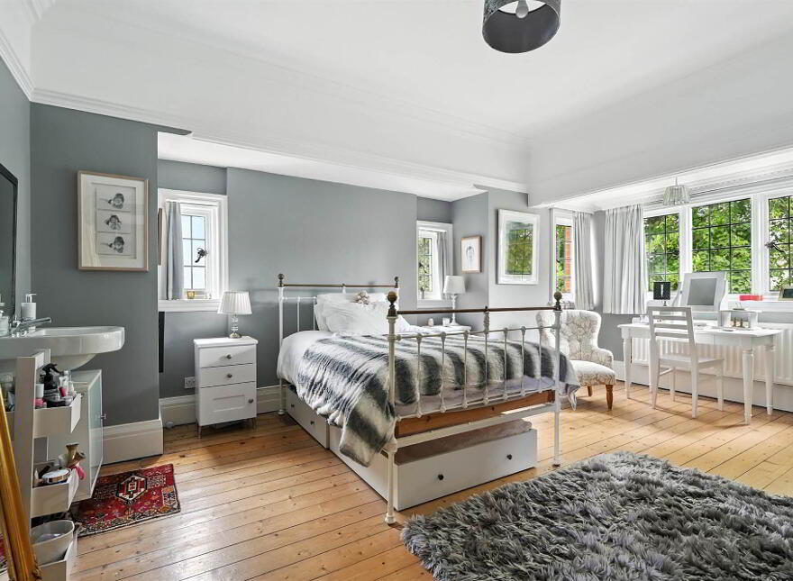 46 & 46a Myrtlefield Park, Malone, Belfast, BT9 6NF
