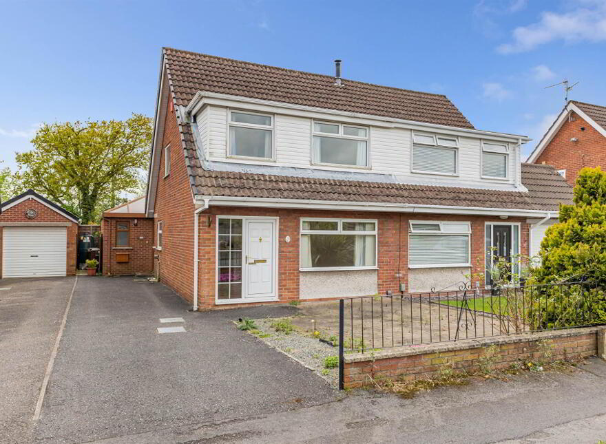 28 Fulmar Crescent, Lisburn, BT28 3HT photo