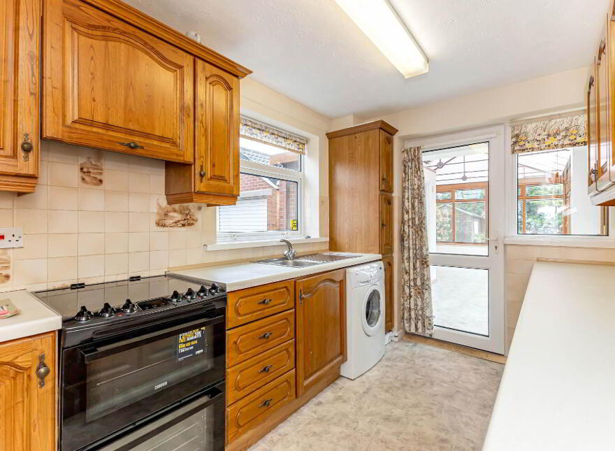 28 Fulmar Crescent, Lisburn, BT28 3HT