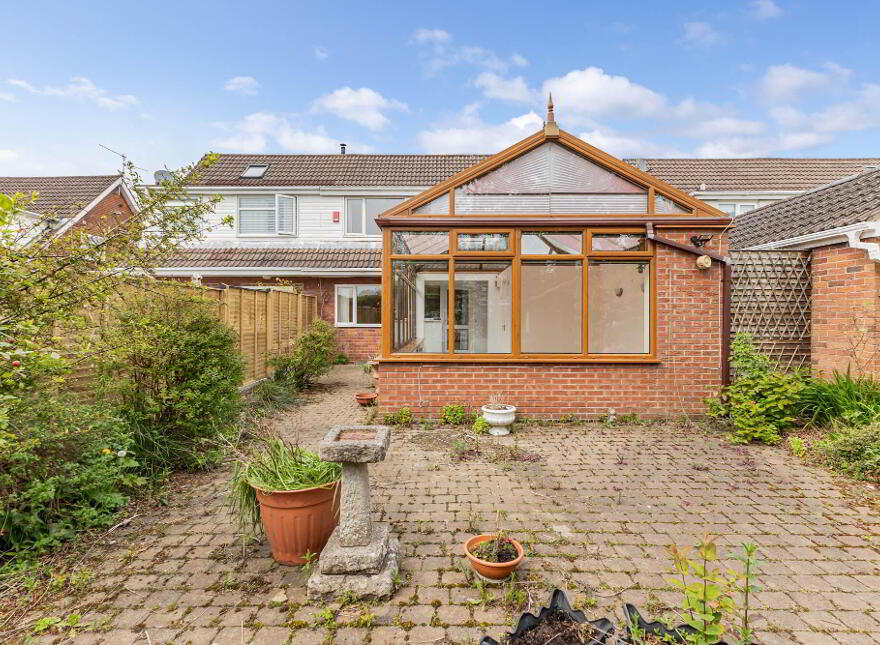 28 Fulmar Crescent, Lisburn, BT28 3HT