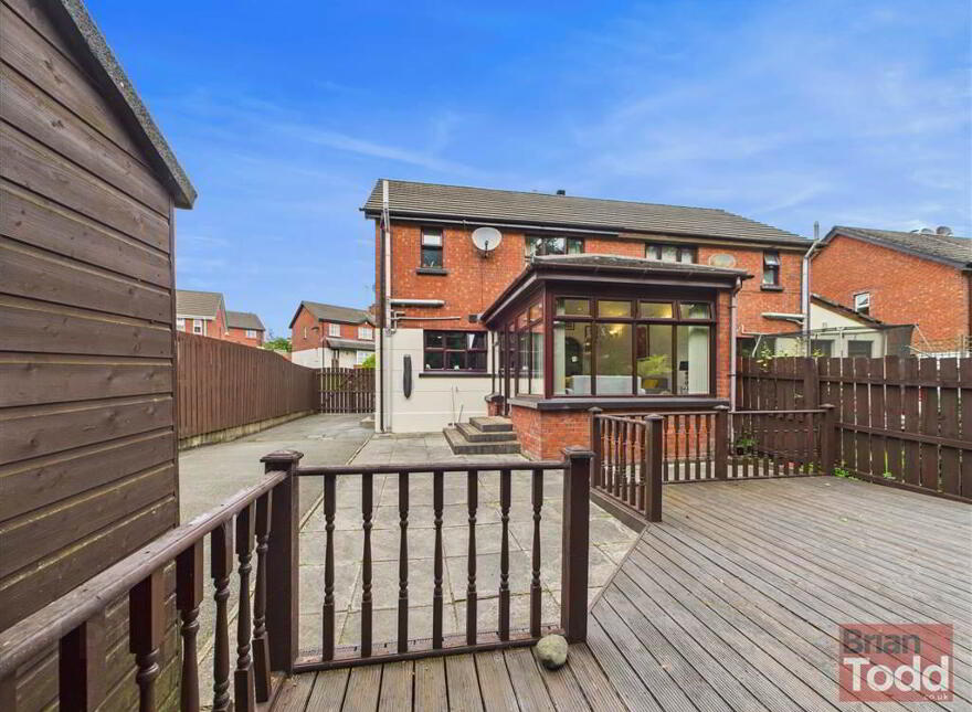 Molyneaux Avenue, Larne, BT40 2TU