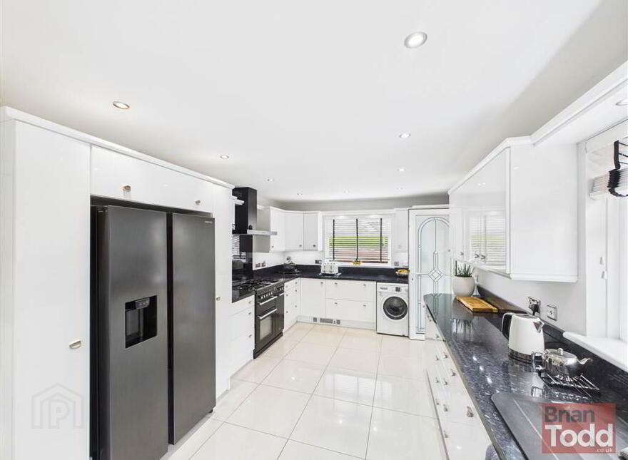 Croft Manor, Ballygally, Larne, BT40 2RU