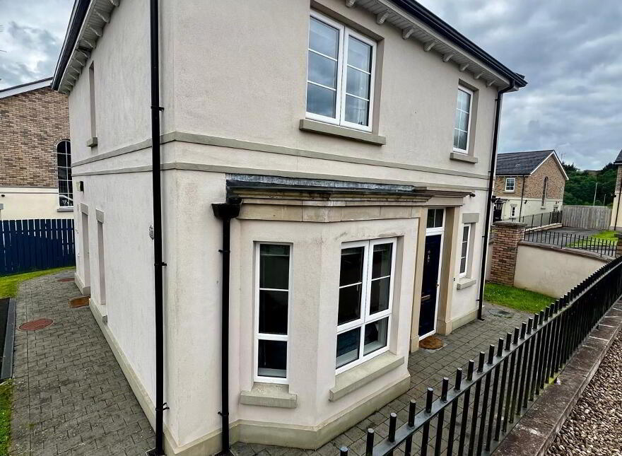 40 College Park Lane, Enniskillen, BT74 6GF
