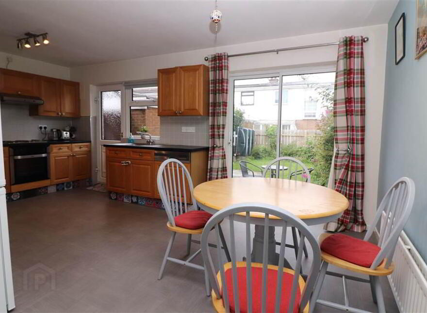 13 Cairnmore Park, Lisburn, BT28 2DN