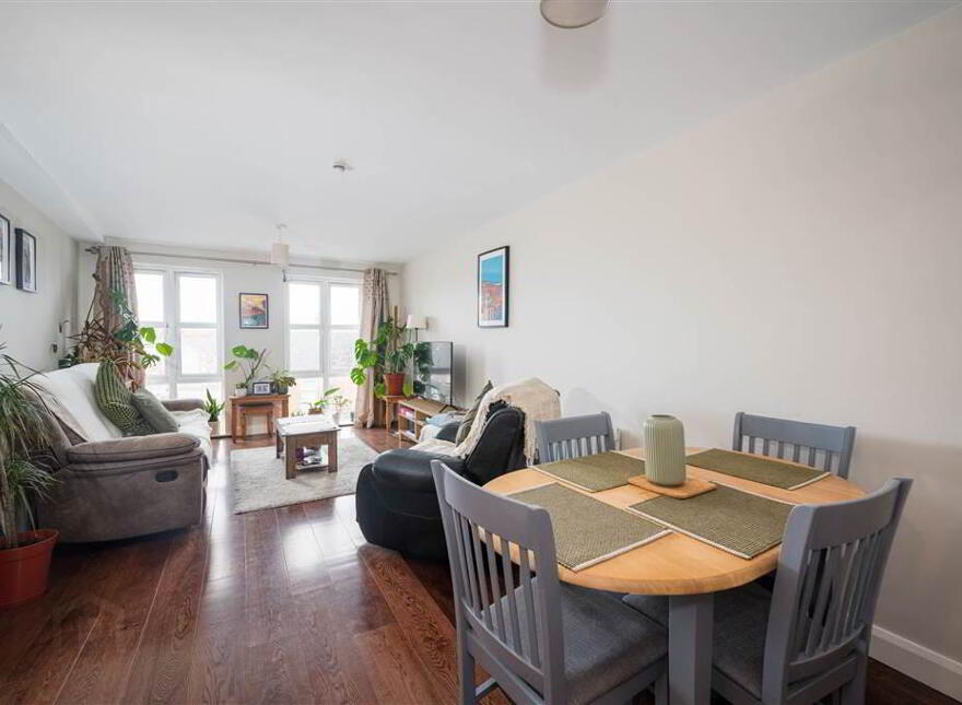 Apt 17, Chichester Building, 33 Old Bakers Court, Belfast, BT6 8QX