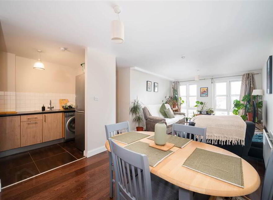 Apt 17, Chichester Building, 33 Old Bakers Court, Belfast, BT6 8QX
