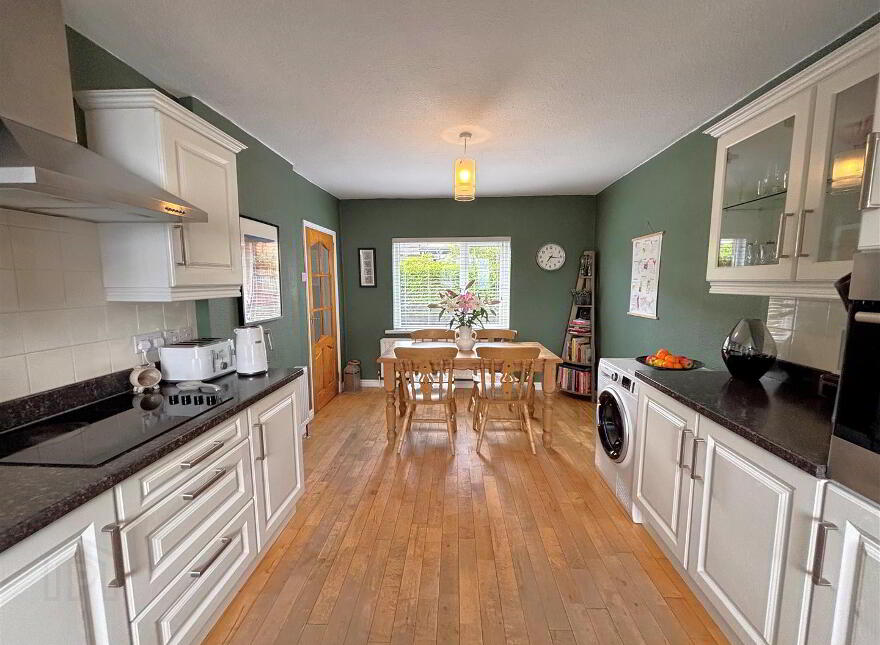 25 Glanleam Drive, Belfast, BT15 3FN