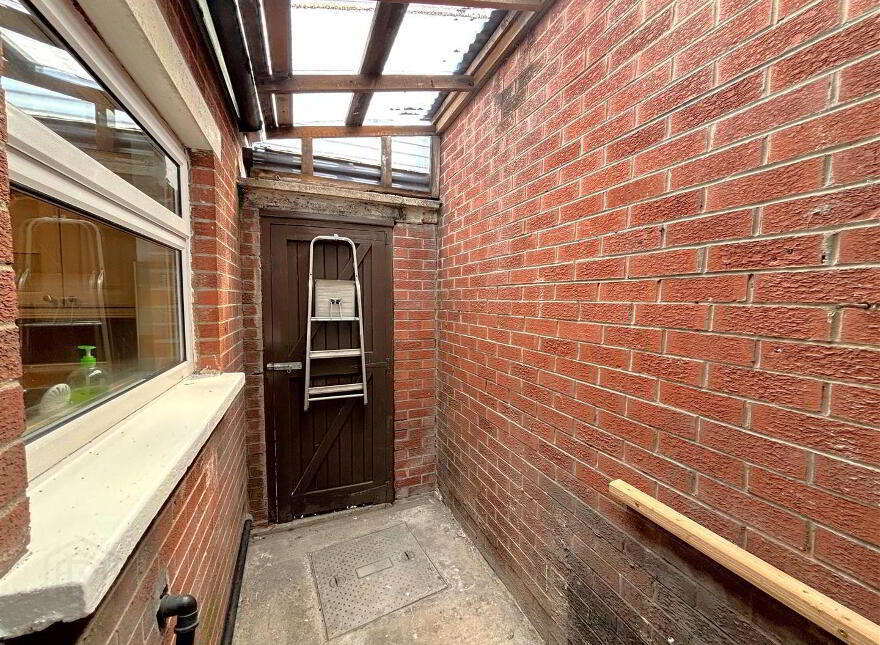 29 Duneden Park, Belfast, BT14 7NE