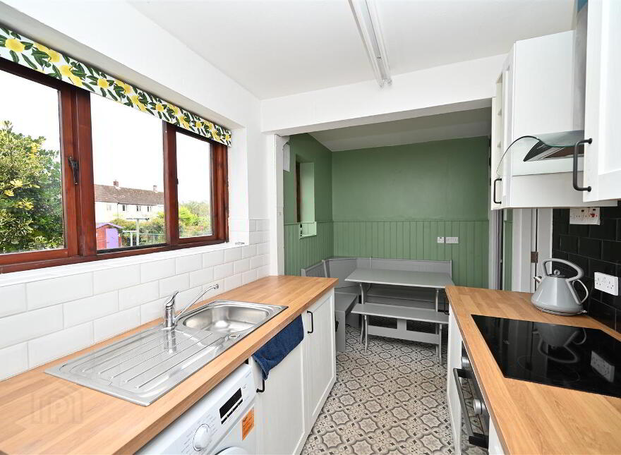 29 Locksley Parade, Belfast, BT10 0EL