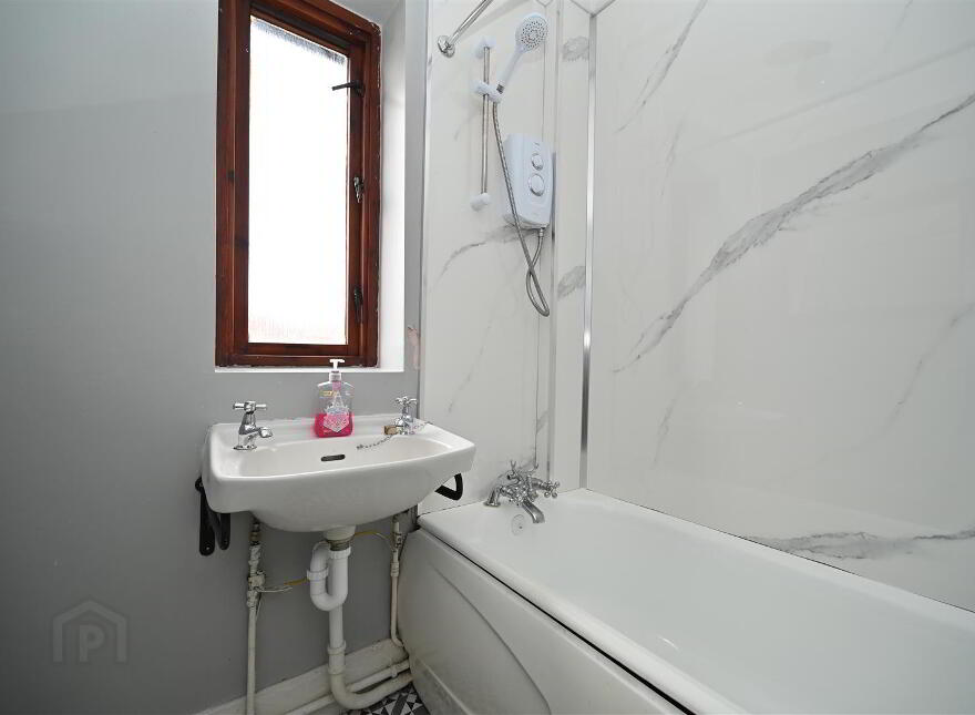 29 Locksley Parade, Belfast, BT10 0EL
