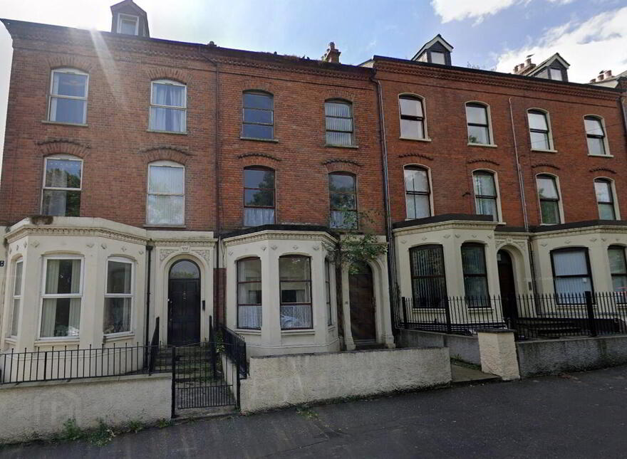 Flat 2, 14 Brookvale Avenue, Belfast, BT14 6BW photo