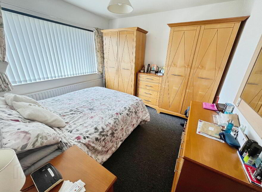 20 Hillside Crescent, Lisburn, BT28 2BA