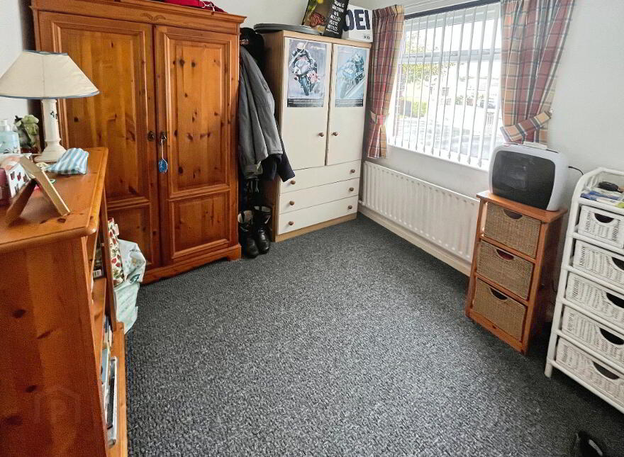 20 Hillside Crescent, Lisburn, BT28 2BA