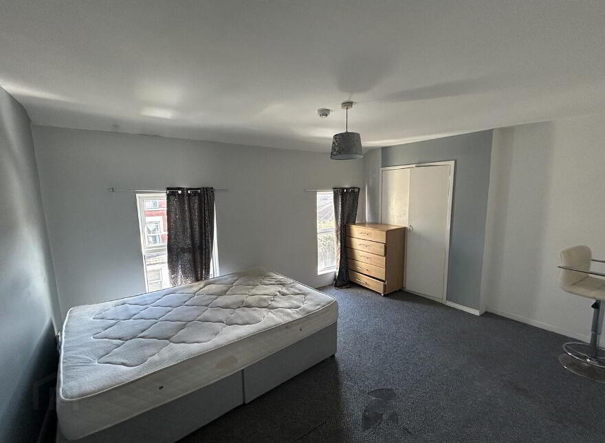 Flat 2, 18 Eia Street, Belfast, BT14 6BT