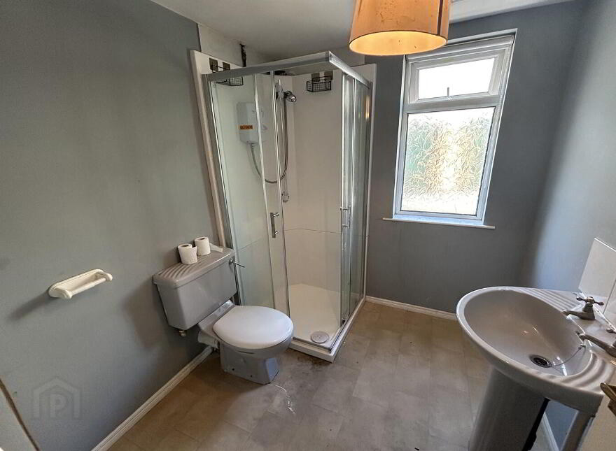 Flat 2, 18 Eia Street, Belfast, BT14 6BT