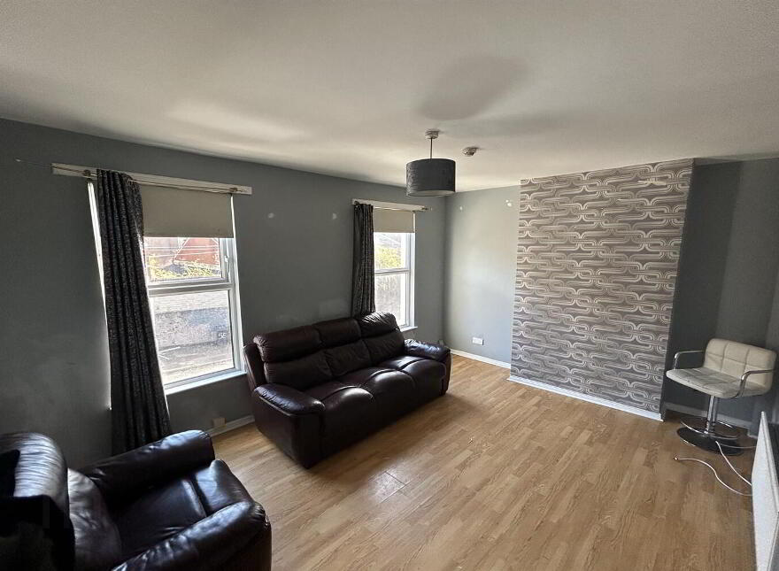 Flat 2, 18 Eia Street, Belfast, BT14 6BT