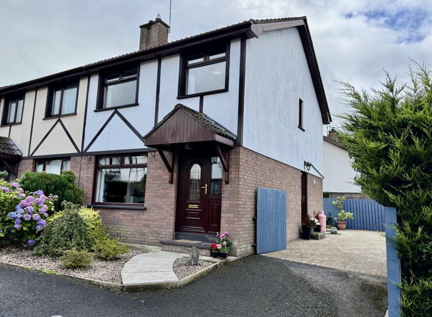 11 Meadowside, Glenavy, BT29 4FE photo