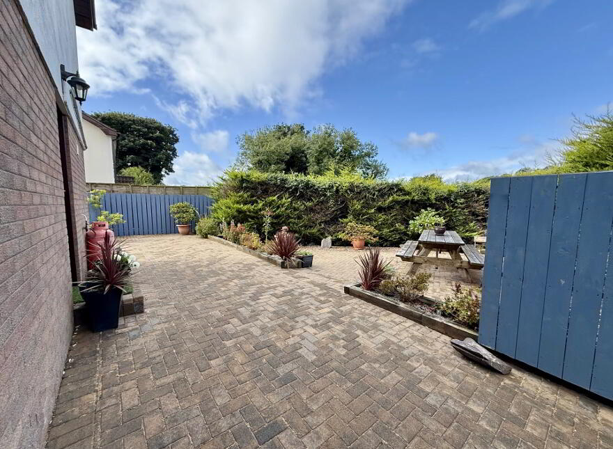 11 Meadowside, Glenavy, BT29 4FE