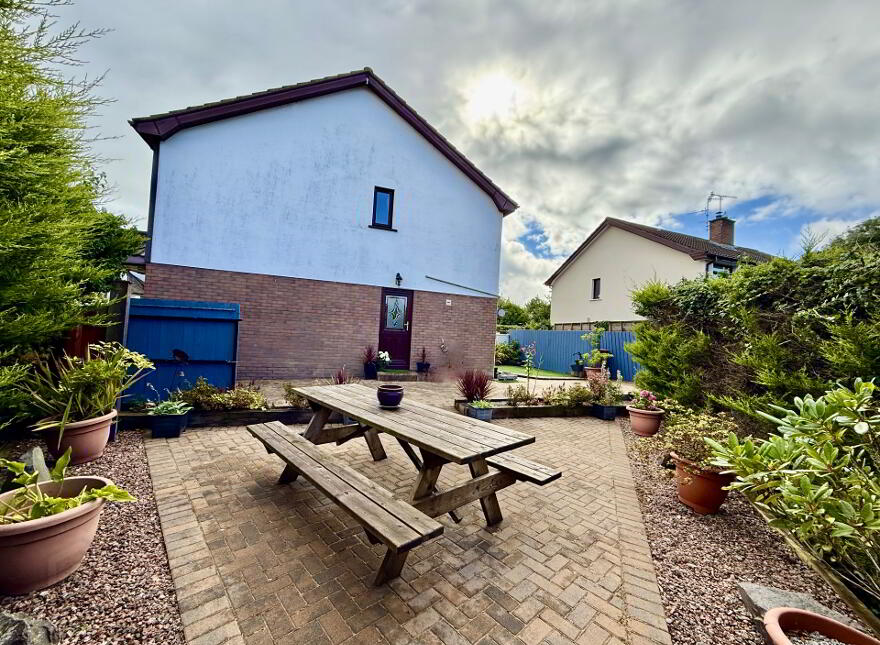11 Meadowside, Glenavy, BT29 4FE