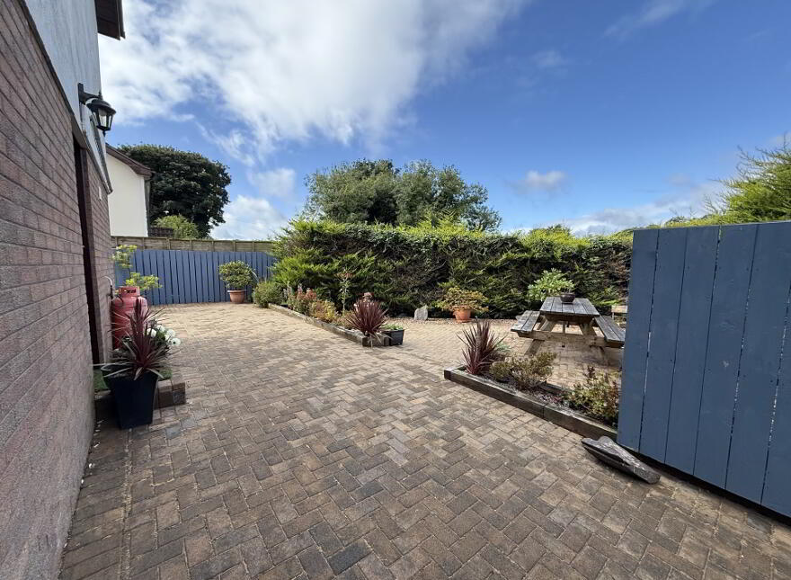 11 Meadowside, Glenavy, BT29 4FE