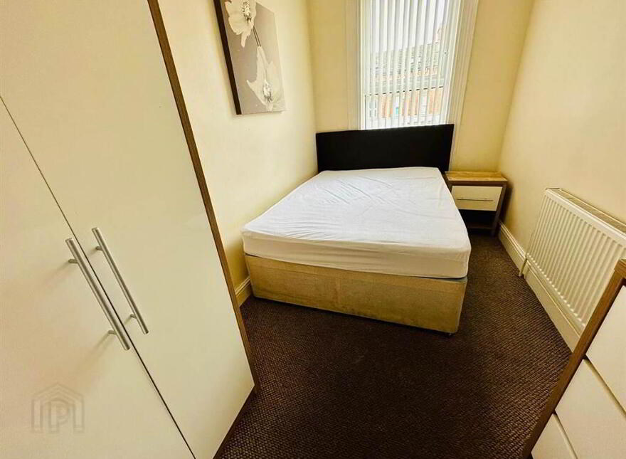 54 Tates Avenue, Belfast, BT9 7BY