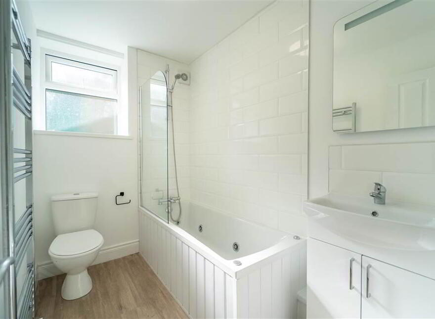 4 Upper Clifton, Bangor, BT20 5HG
