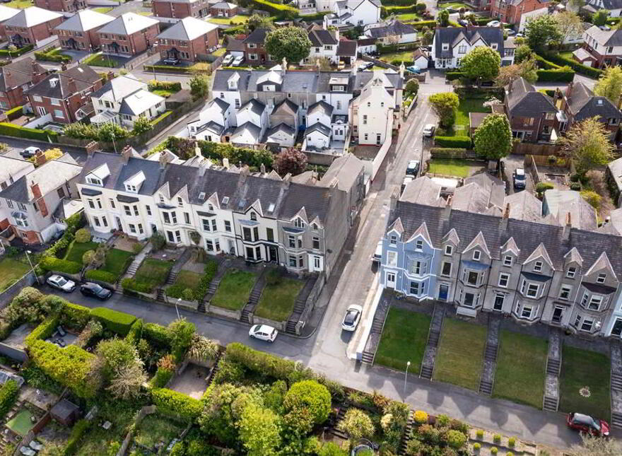 4 Upper Clifton, Bangor, BT20 5HG photo