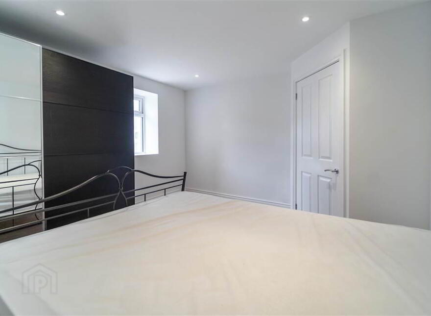 4 Upper Clifton, Bangor, BT20 5HG