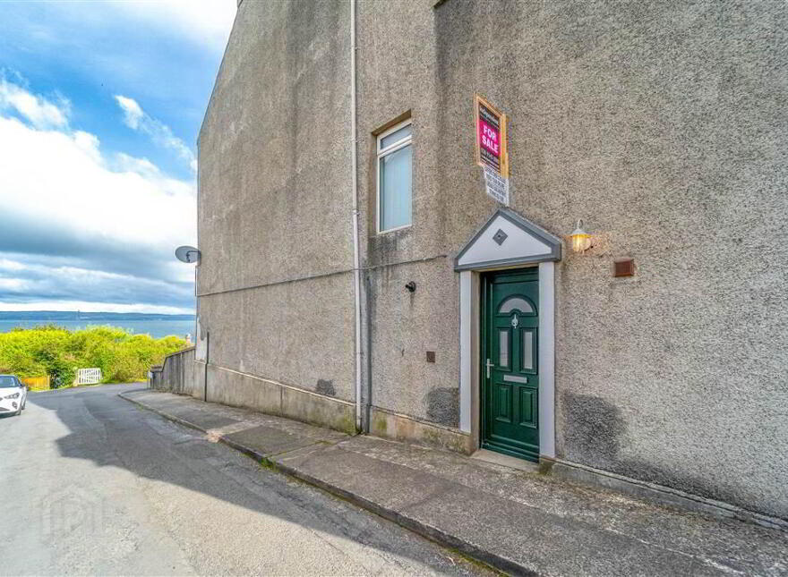 4 Upper Clifton, Bangor, BT20 5HG