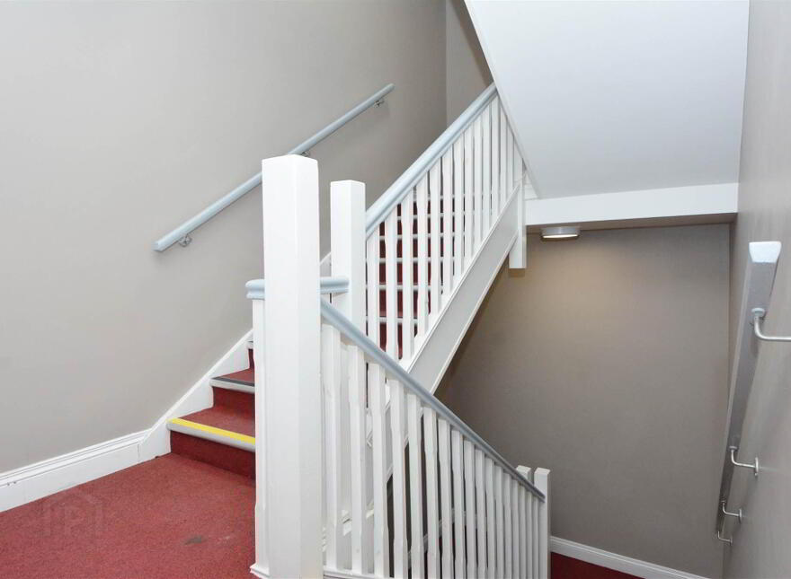 2, 41 Cromwell Road, Belfast, BT7 1JX