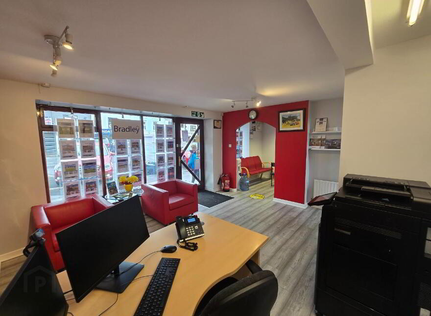 25 Duke Street, Warrenpoint, Newry, BT34 3JY