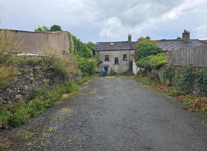 25 Duke Street, Warrenpoint, Newry, BT34 3JY