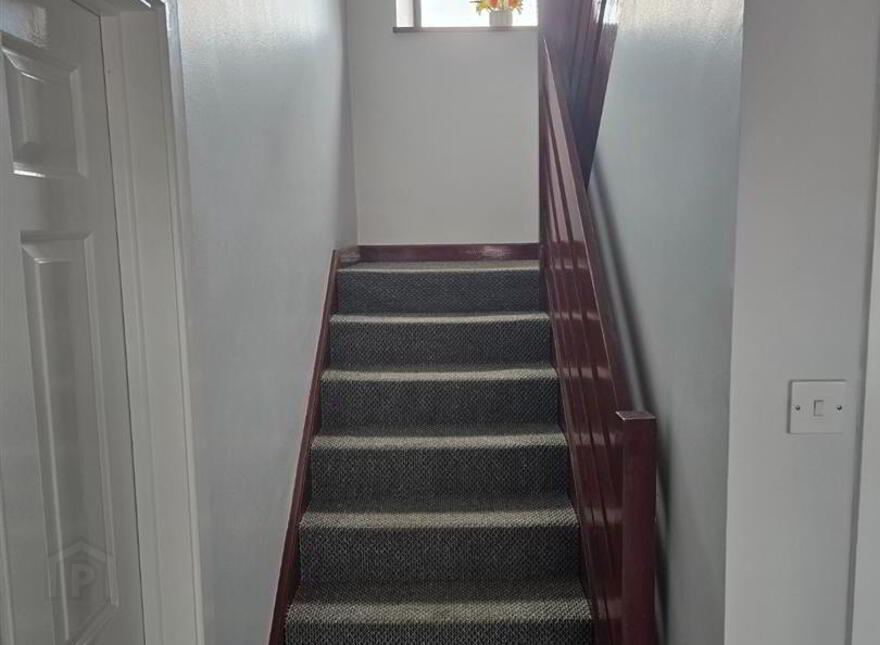25 Duke Street, Warrenpoint, Newry, BT34 3JY