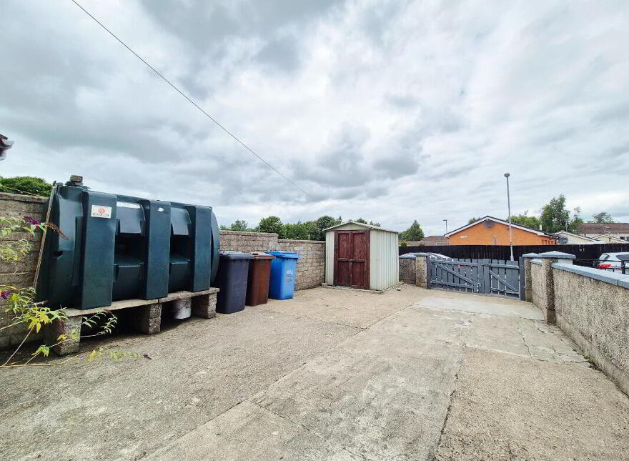 53 Lisnafin Park, Strabane, BT82 9DF