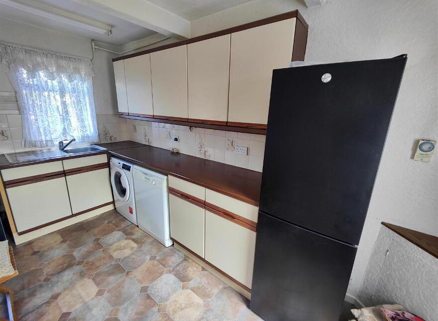 53 Seaview Drive, Belfast, BT15 3NB