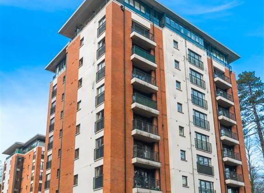 37 Luna Building, Dunmurry, Belfast, BT17 9FP photo