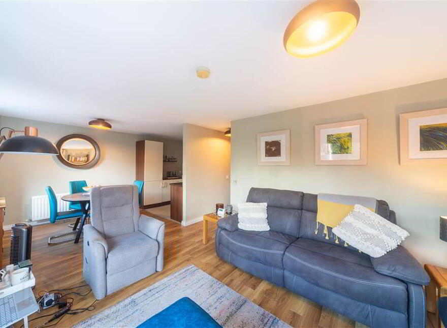 37 Luna Building, Dunmurry, Belfast, BT17 9FP