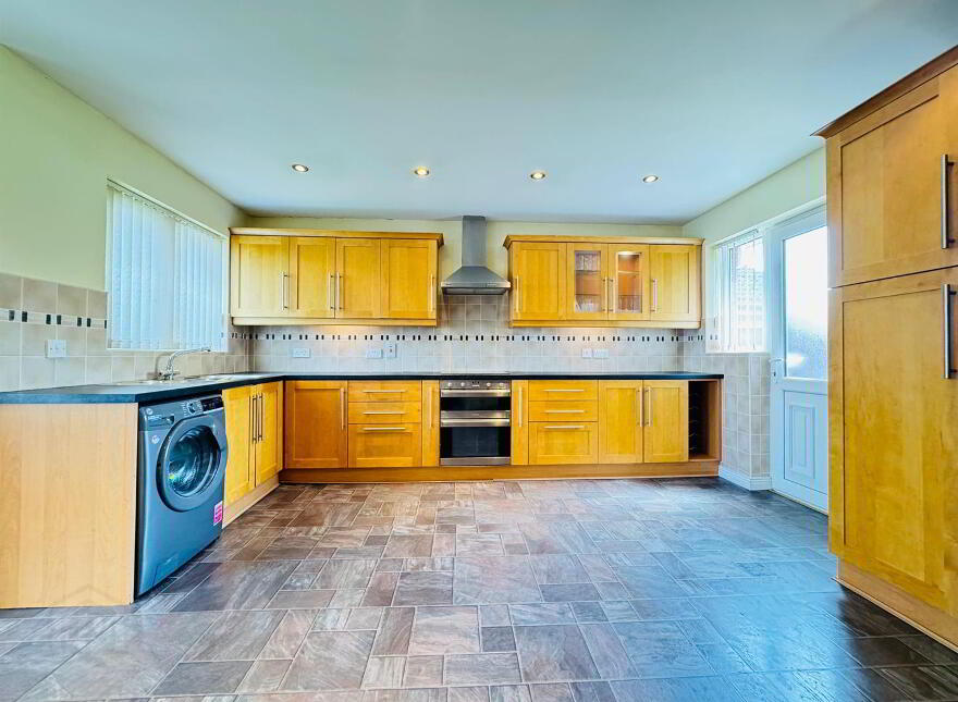 7 Beverley Avenue, Carnmoney, Newtownabbey, BT36 6NT