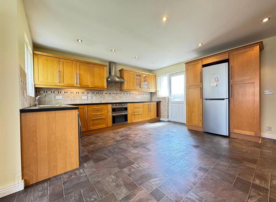 7 Beverley Avenue, Carnmoney, Newtownabbey, BT36 6NT