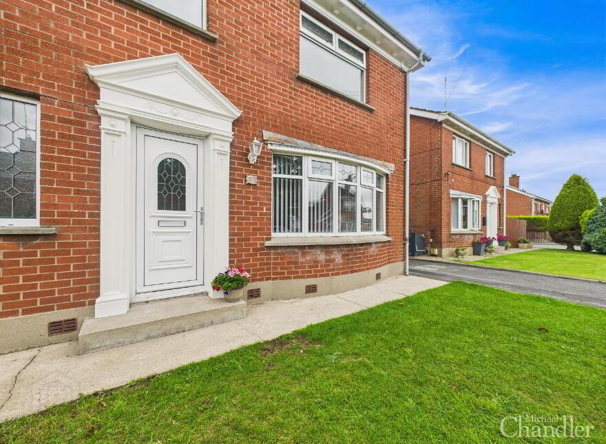 11 Winchester Drive, Carryduff, Belfast, BT8 8QD