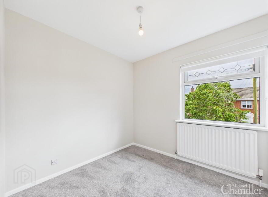 11 Winchester Drive, Carryduff, Belfast, BT8 8QD