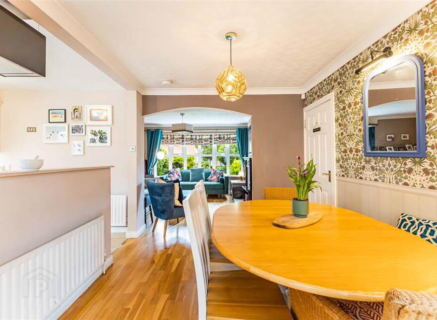 23 Oakwood Park, Belfast, BT9 6SE