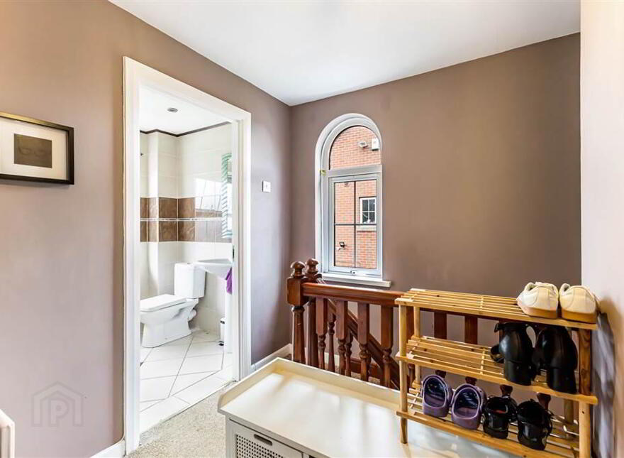23 Oakwood Park, Belfast, BT9 6SE