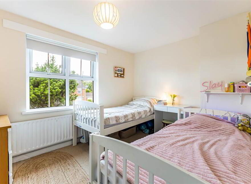 23 Oakwood Park, Belfast, BT9 6SE