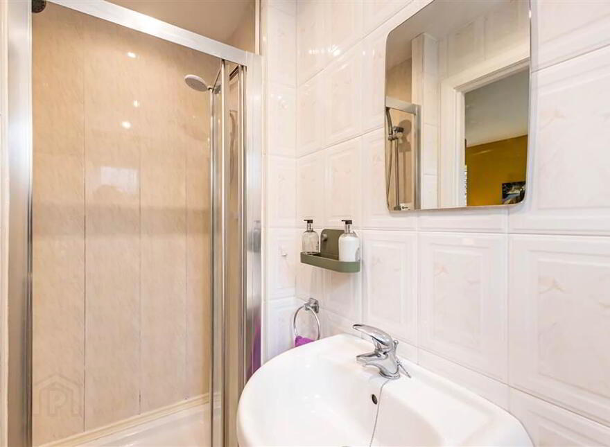 23 Oakwood Park, Belfast, BT9 6SE