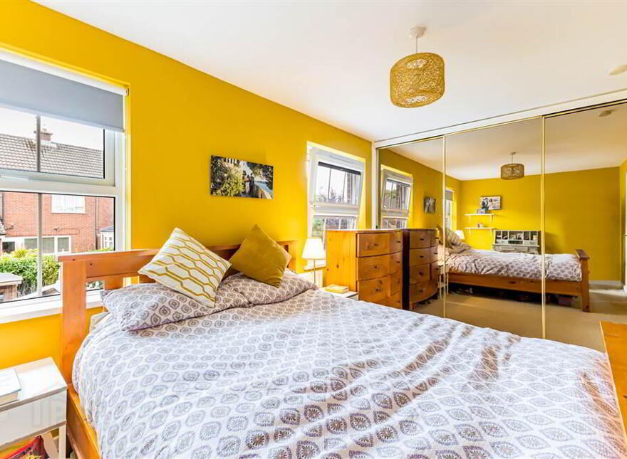 23 Oakwood Park, Belfast, BT9 6SE