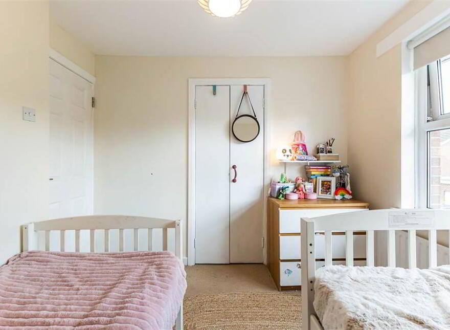 23 Oakwood Park, Belfast, BT9 6SE