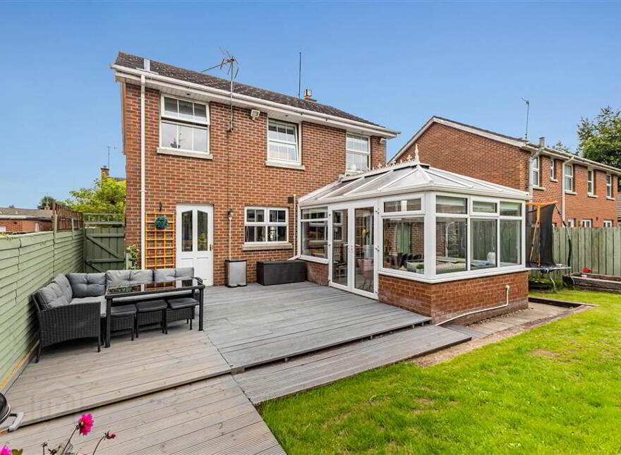 23 Oakwood Park, Belfast, BT9 6SE